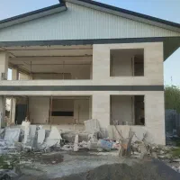 کارگر ساده کاشی کاری