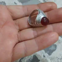 انگشتر عقیق یمنی کلوخی  قدمت بسیار بالا وکم یاب