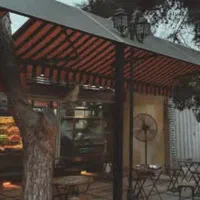 کمک باریستا آقا /خانم