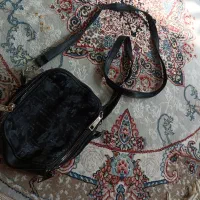 کیف گردنی هست سالم به شرط فوری با تخفیف|کیف، کفش، کمربند|ری, تقی آباد|دیوار