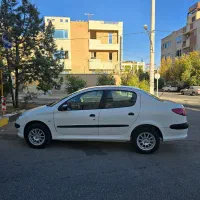 پژو 206 SD V8 ، مدل ۸۸ ، فابریک ، کم کارکرد|خودرو سواری و وانت|شیراز, فرهنگ شهر|دیوار