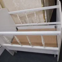 گهواره کودک در حد نو|تخت و صندلی بچه|میانه, |دیوار