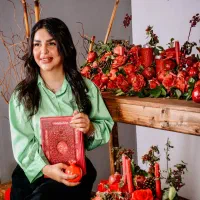 عکاسی با دکور یلدایی کودک و بزرگسال|خدمات پذیرایی، مراسم|رشت, معلم|دیوار