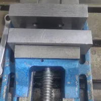 کارگر ساده علاقمند به کارهای فنی