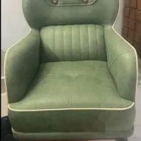 مبل راحتی در حد نو