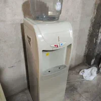 آبسردکن کاملاً سالم سرد و گرم