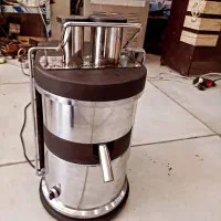 عصاره گیر زنجبیل کاسه استیل چکی ارسال سراسر ایران|آبمیوه‌گیر و آب‌مرکبات‌گیر|اصفهان, برلیان|دیوار