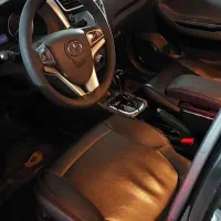 جک J4 مدل ۱۴۰۱