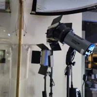 فروش فوق العاده تجهیزات نورپردازی و‌تولید محتوا|دوربین عکاسی و فیلم‌برداری|تهران, فردوسی|دیوار