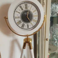 ساعت ایستاده