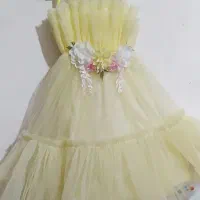 پیراهن دخترانه