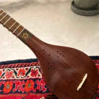 سه تار|سازهای سنتی|تهران, درب دوم|دیوار