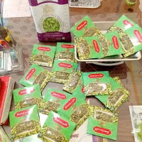 زعفران وخشکبار وزرشک....|خوردنی و آشامیدنی|نیمبلوک, |دیوار