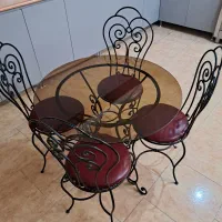 میز صندلی اشپزخونه بفروش میرسد قیمت ۷۵۰۰۰۰۰تومن