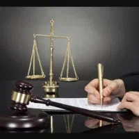 وکیل پایه یک دادگستری