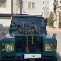 لندرور نیم تن