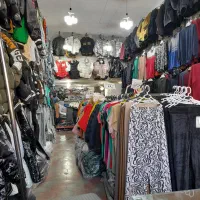 فروشنده خانم