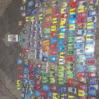 ۱۷۵ عدد کیمدی همراه با البوم و فیگور برچسپ