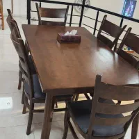 میز و صندلی شش نفره چوبی در حد نو