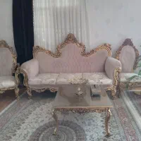 دو دست مبلمان سلطنتی و راحتی