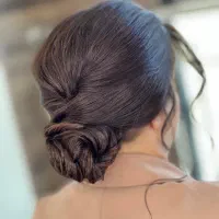 شنیون|خدمات آرایشگری و زیبایی|شاهین‌شهر, حافظ شمالی|دیوار