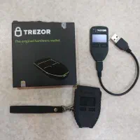 کیف پول سخت افزاری trezor one|قطعات و لوازم جانبی رایانه|تهران, باغ فیض|دیوار