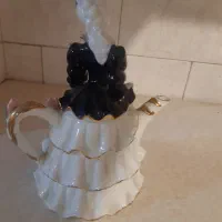 قوری دختر دکوری|قوری، کتری، قهوه‌ساز دستی|تبریز, |دیوار