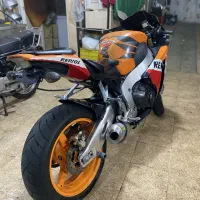 cb cbr1000رپسول 2011|موتورسیکلت|تهران, نیروی هوایی (پیروزی)|دیوار