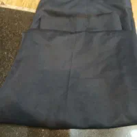 لباس فرم مدرسه ی پسرانه سرمه‌ای.