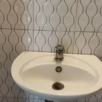 روشویی با شیر مخلوط وشیلنگ آب سرد وگرم