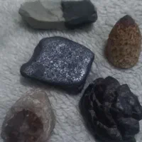 سنگهای قیمتی|جواهرات|شیراز, قلعه نو|دیوار