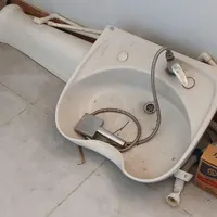 سرشور همراه با شیرآلات