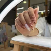 کاشت و ترمیم ناخن