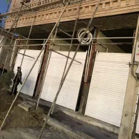 نصب درب کرکره و شیشه سکوریت|خدمات پیشه و مهارت|زاهدان, |دیوار