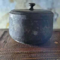 کماج مسی در دار کهنه