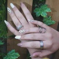 کاشت ناخن|خدمات آرایشگری و زیبایی|بروجرد, |دیوار