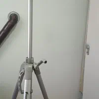 سه پایه دوربین دیجیتالی.قفل کلکسیونی