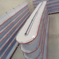 قفسه سفید و قرمز