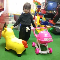 مربی خانه بازی