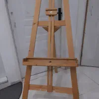 سه پایه  و لوازم نقاشی