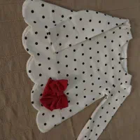تعدادی لباس و کفش اروپایی