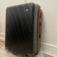 چمدان متوسط