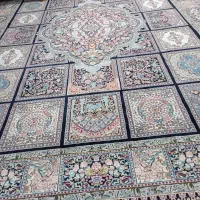فرش سرمه ای نقش ریز