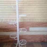 جای گلدان فلزی