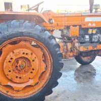 تراکتور رومانی با گاو آهن