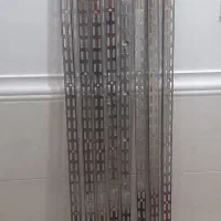 فروش فوری رگال چوبی و ستون رگال و مانکن