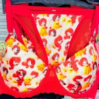 ست اسفنجی|لباس|آبیک, |دیوار