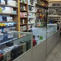 فروش دکور و واگذاری مغازه موبایل فروشی|فروشگاه و مغازه|چغادک, |دیوار