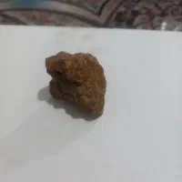 شهاب سنگ زرد رنگ
