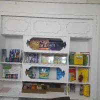 مسئول دفتر وپذیرش و منشی آموزشگاه زبان